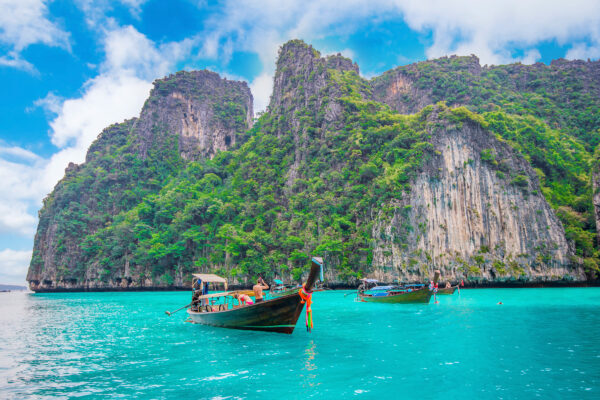 Why Thailand is Perfect for Budget Travelers Why Thailand is Perfect for Budget Travelers