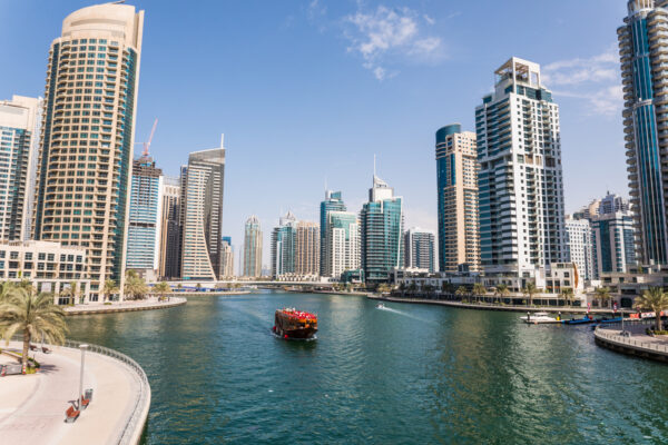 The Ultimate Guide to Dubai’s Public Transport System (2025)